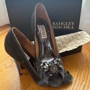 Badgley Mischka “Monique” Peep Toe Pumps - Size 6.5